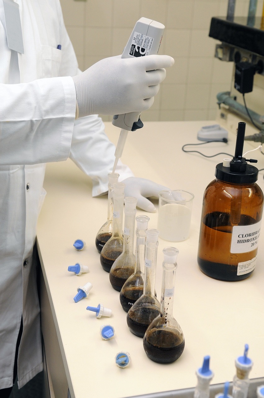 高活性四甲基二丙三胺，作為強(qiáng)發(fā)泡催化劑，適用于聚氨酯泡沫